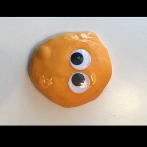 Googly eye slime!