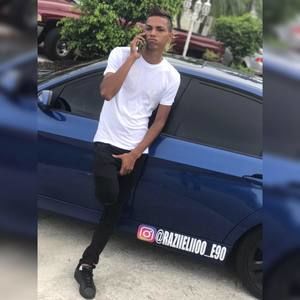 Meet your Posher, Raziell