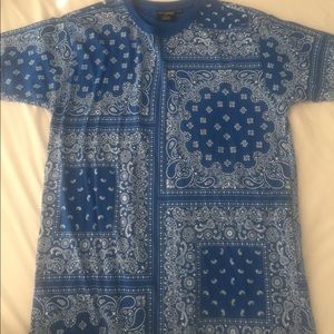 Royal blue paisley tshirt