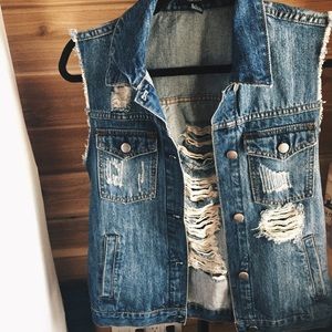 FOREVER 21 JEAN VEST