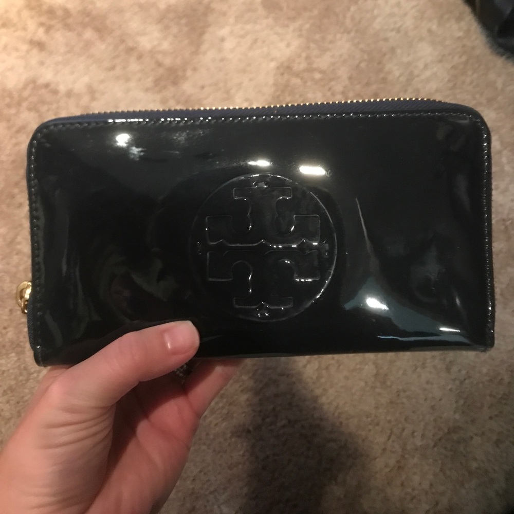 Tory Burch wallet