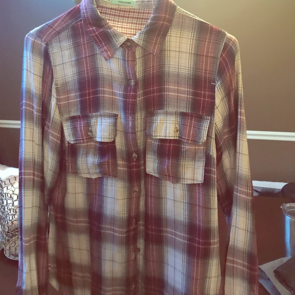 Maurice's Plaid blouse burgundy small
