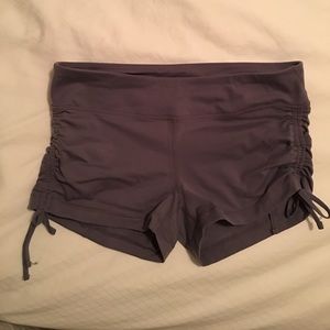 Barely worn GapBodyFit shorts.