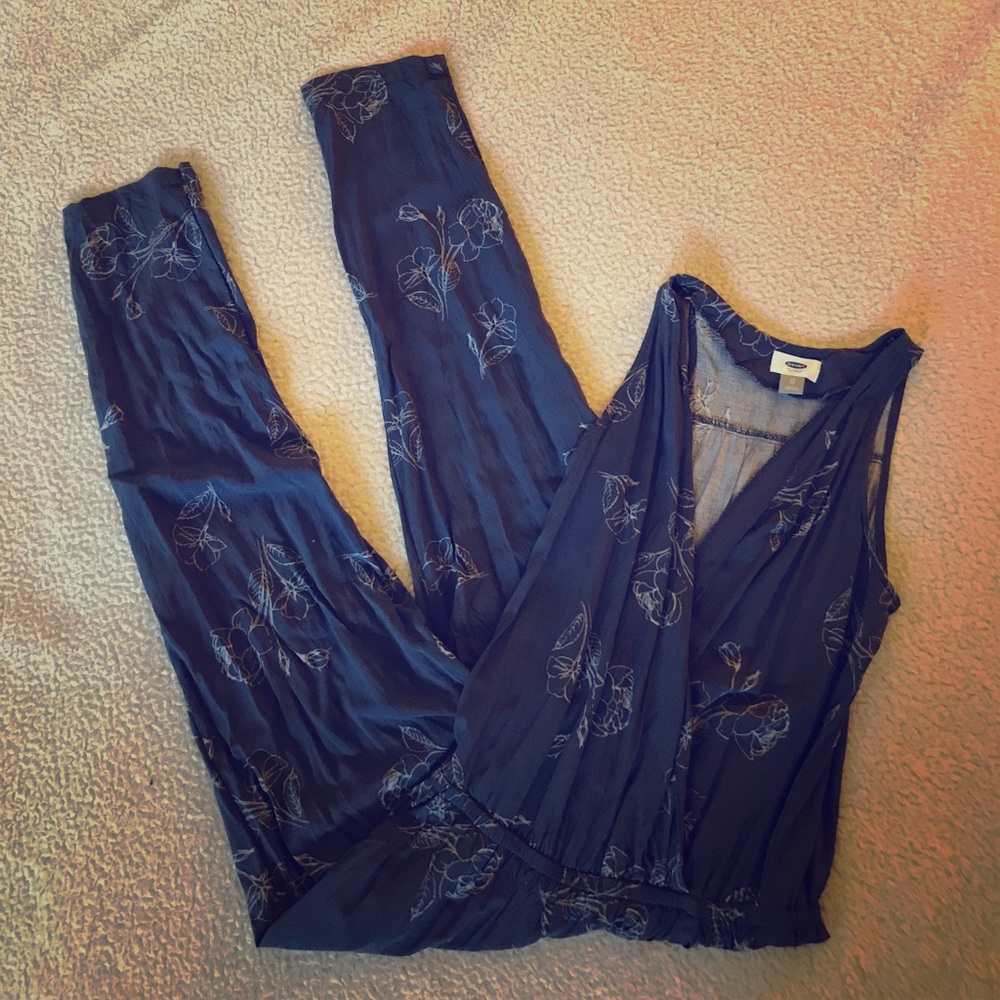 Adorable Old Navy jumpsuit