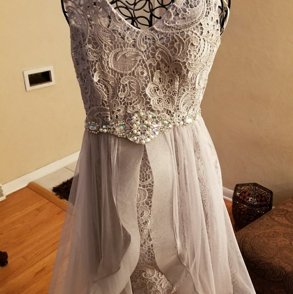 dress - Picture 2 of 4