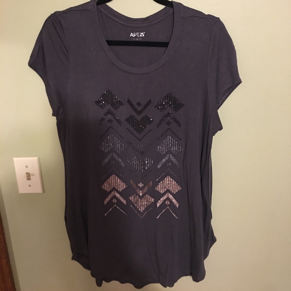 Embellished tunic short sleeve!!