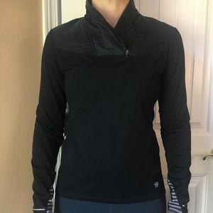 Long sleeved black warm top