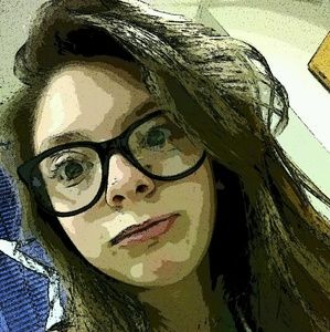 Meet your Posher, Hailey