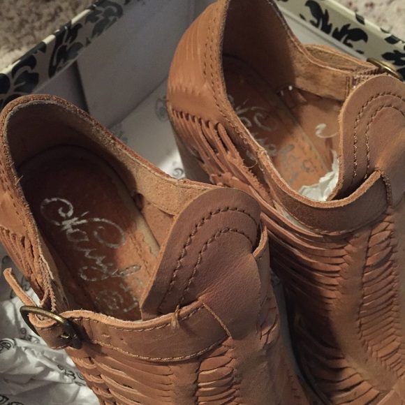 Naughty Monkey Killion Tan Open Toe Bootie w/ Box - Picture 4 of 8