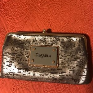 Consuela Manhattan clamshell Wallet
