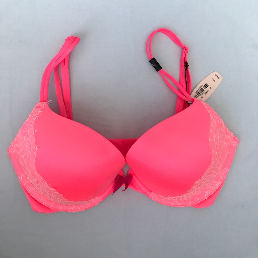 Victoria’s Secret Very Sexy push up bra size 32D