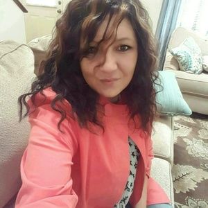 Meet your Posher, Shawna