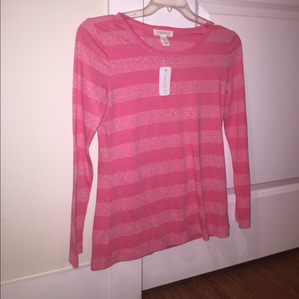 😍 NWT 😍 Forever 21 Pink Striped T-Shirt