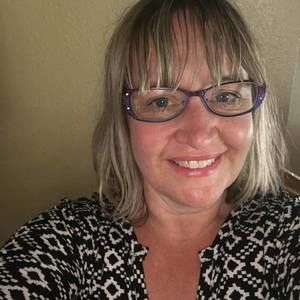 Meet your Posher, Holly