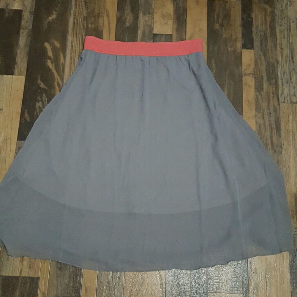 Medium lularoe lola