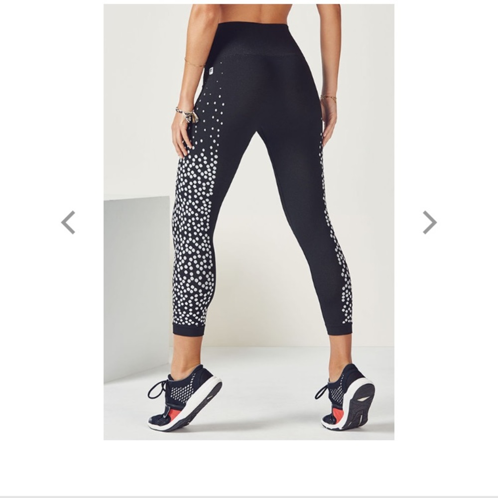 Fabletics Renee Seamless Capri Tight