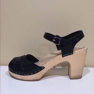Swedish Hasbeens Peeptoe Clogs - Black