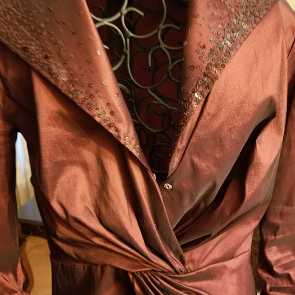 dress two pieces maroon color - Picture 2 of 3