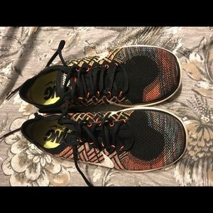 Nike Women's Tennis Shoes Flyknit