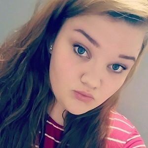 Meet your Posher, Cassandra