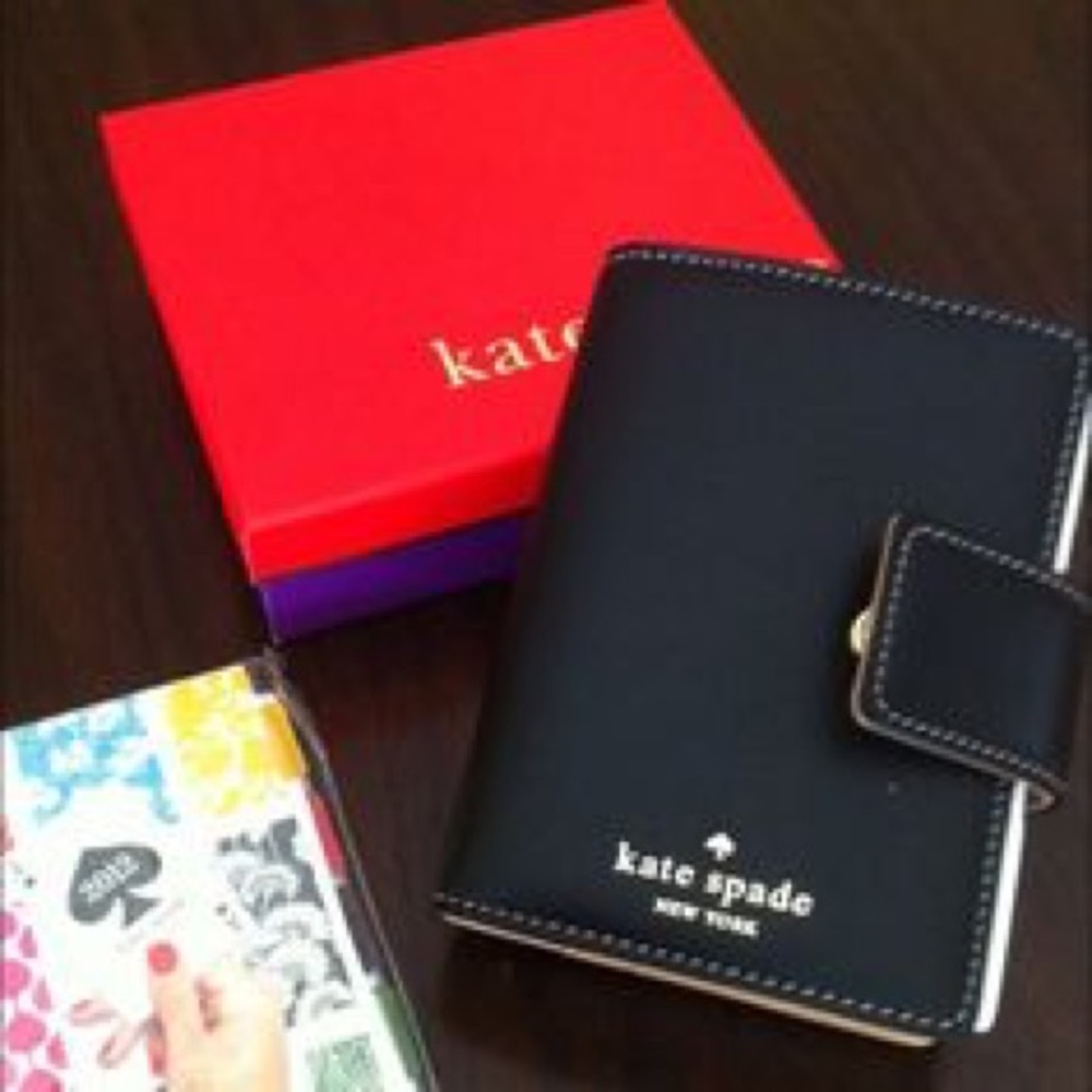 ISO :Kate spade pocket debra snap planner