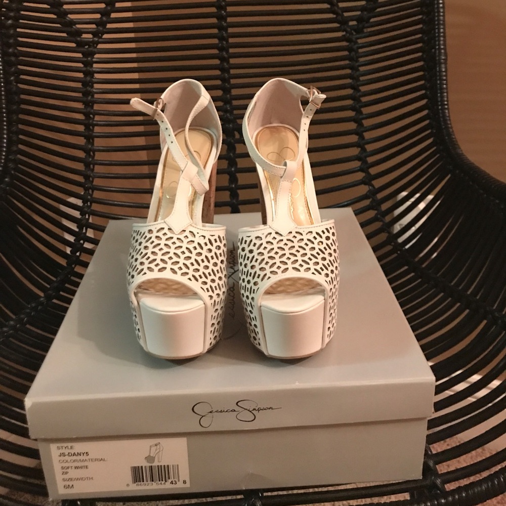 Peep toe heels