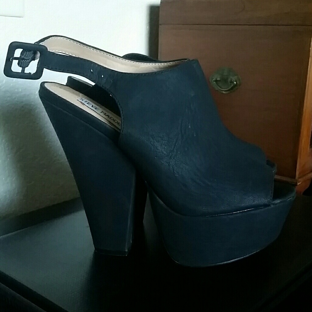 Steve Madden Platform Heels - Picture 2 of 4