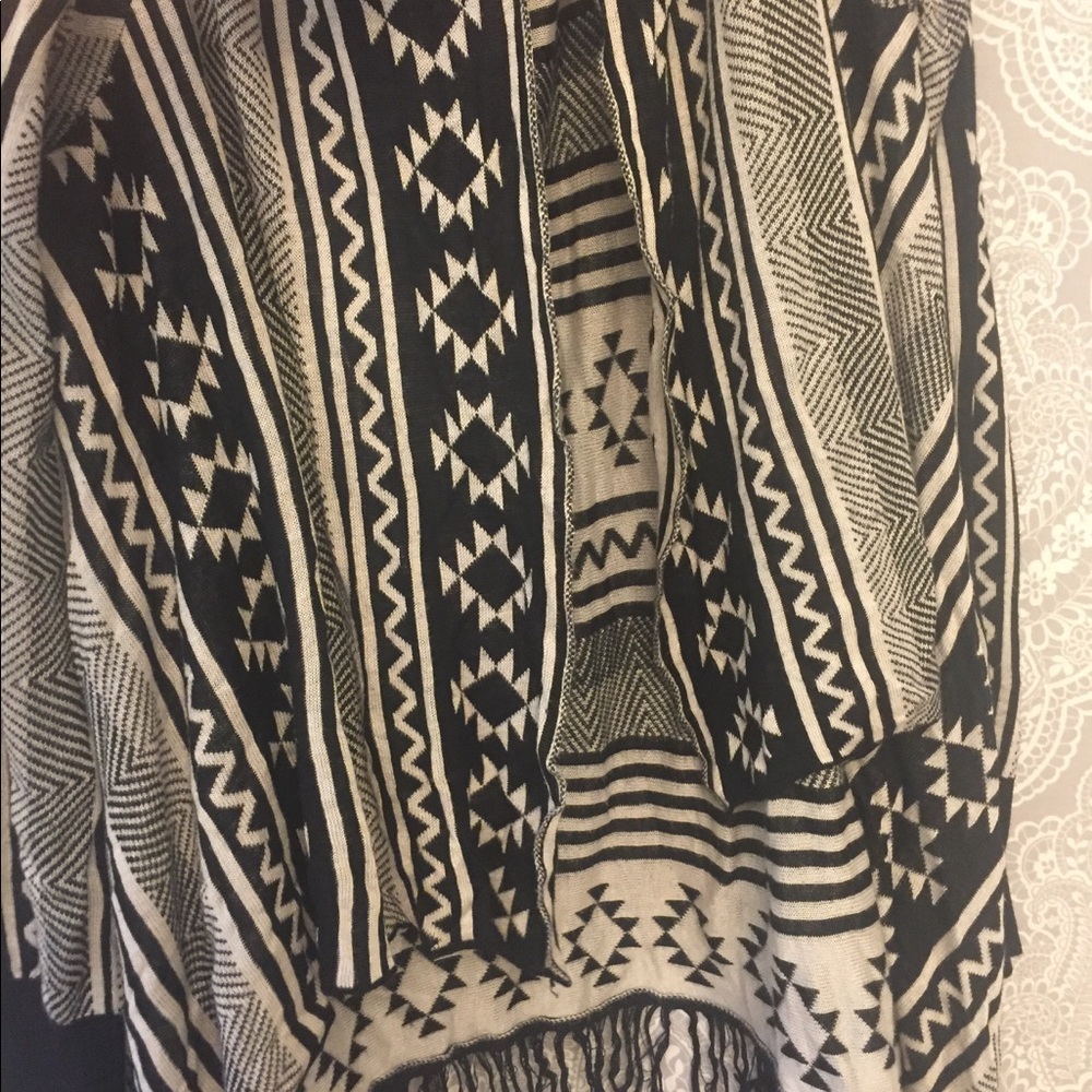 1X Aztec Cardigan - Picture 2 of 3