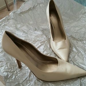 Nine West cream high  heels