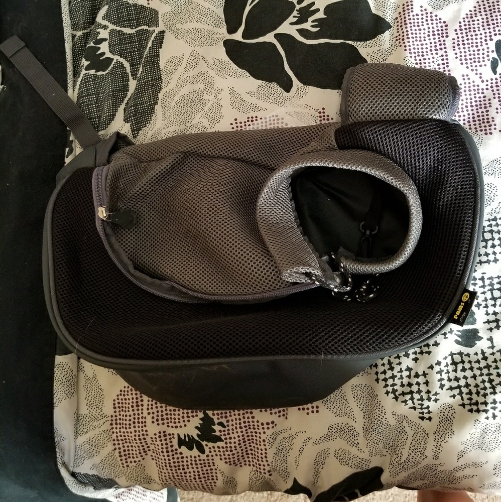 Crazy paws pet carrier