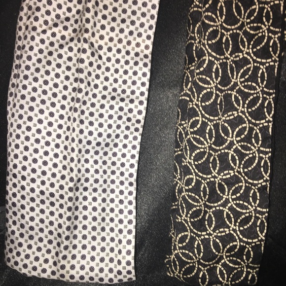 Burberry Pajmina scarves - Picture 3 of 5