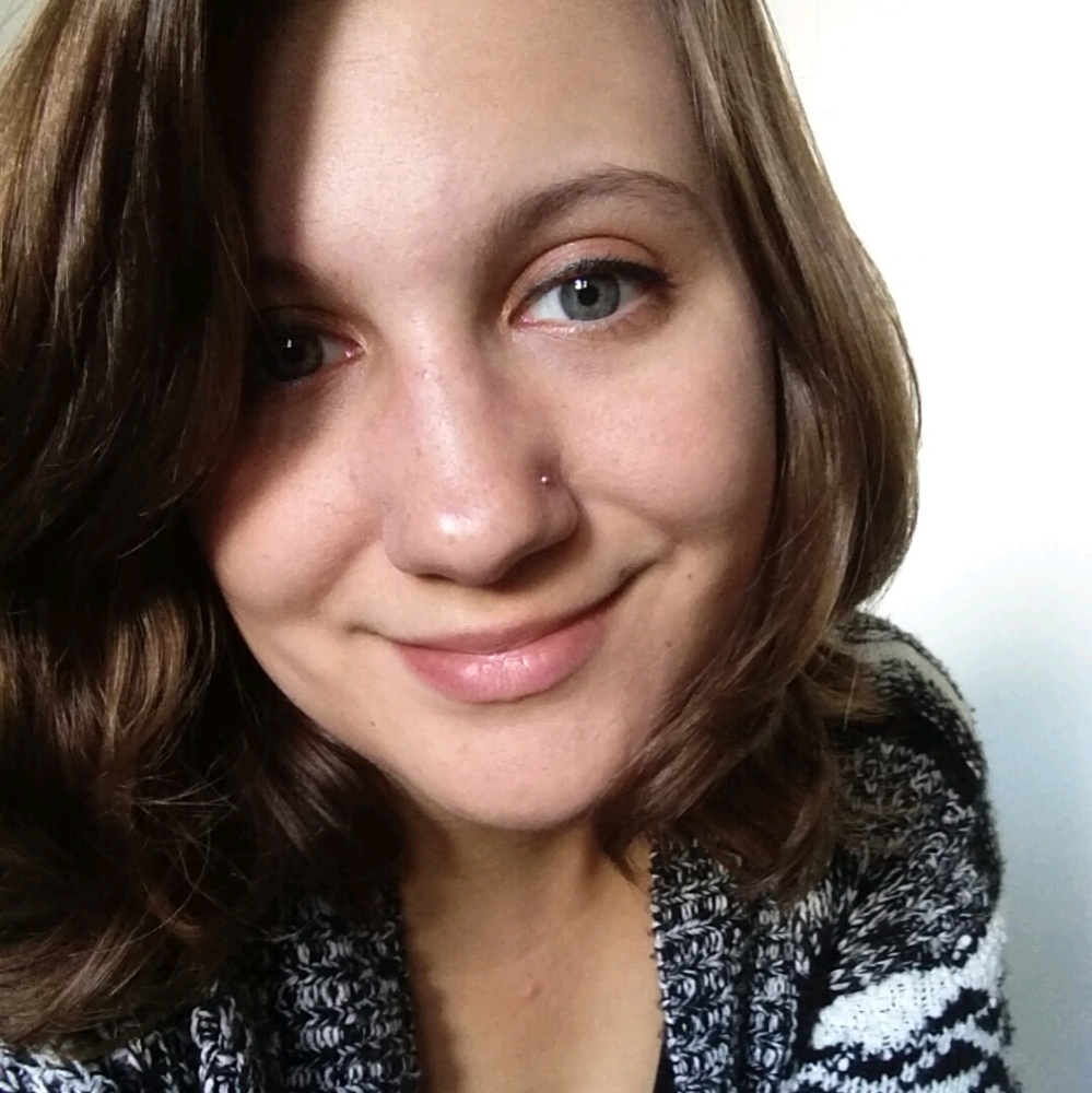 Meet your Posher, Emily