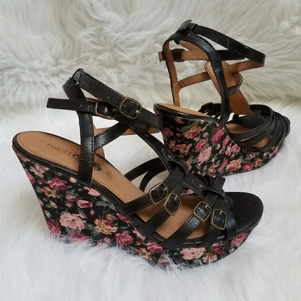 Women's floral print strappy wedge heels