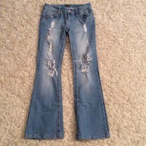 Ariya jeans