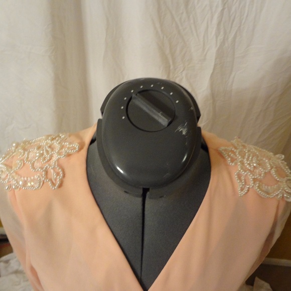 Peach/light pink vintage dress (READ DESCRIPTION) - Picture 4 of 6