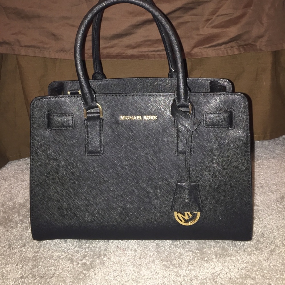 New Authentic Michael Kors purse in black