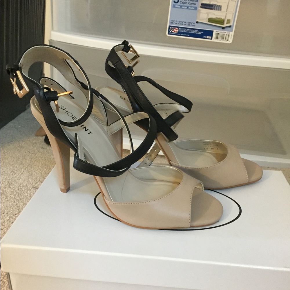 Nude & black strappy heels