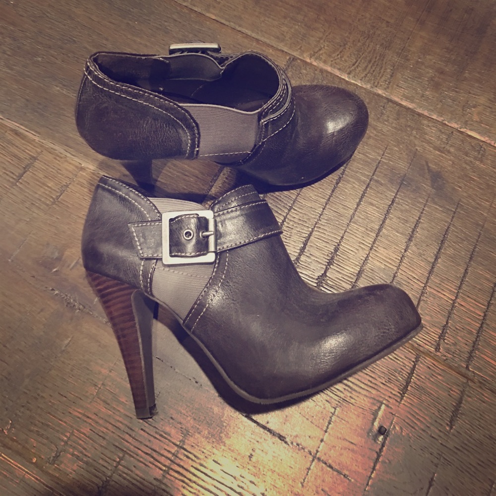 Fall heels