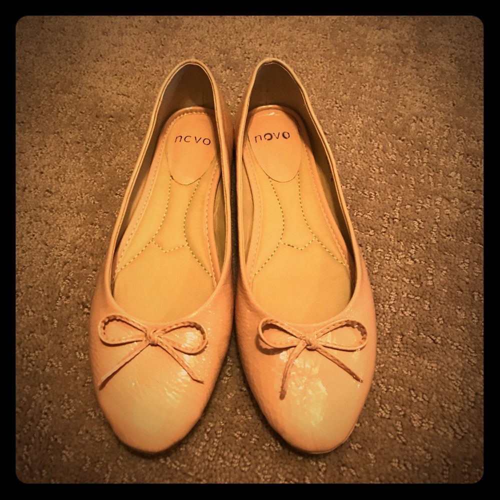 NWOT BALLET FLATS