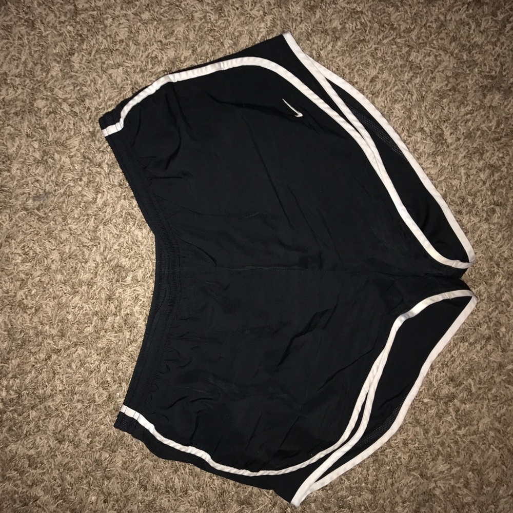 Nike Tempo Women's Short