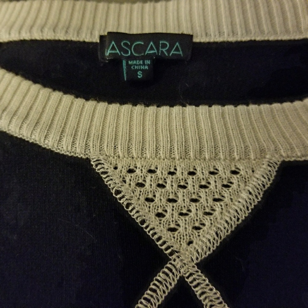 ASCARA Fishnet Sweater