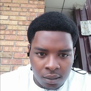 Meet your Posher, Demetrice