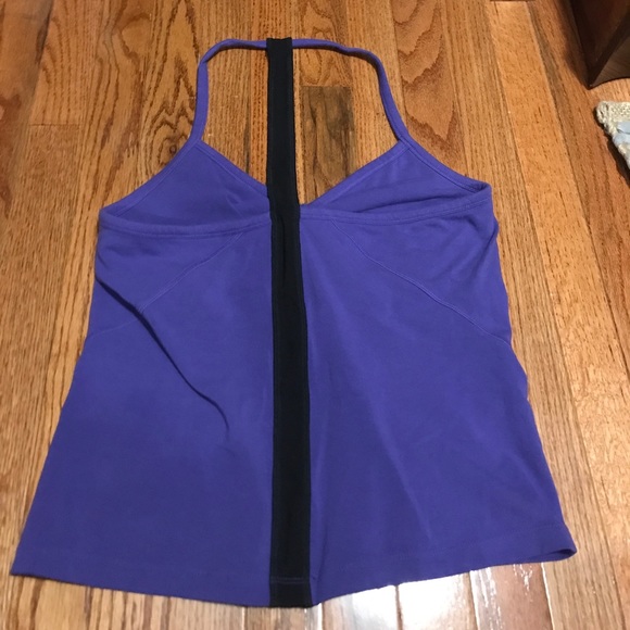 YOGA TOP BUILT IN BRA LARGE - Picture 3 of 3