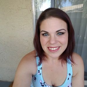 Meet your Posher, Naiomi