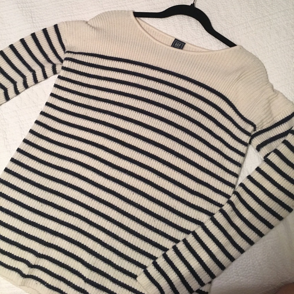 Cream and navy striped Gap maternity sweater