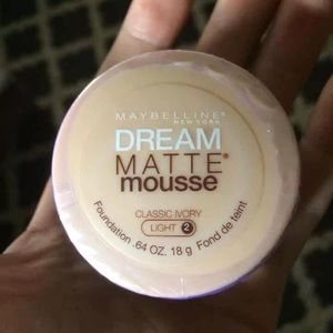 Dream matte mousse