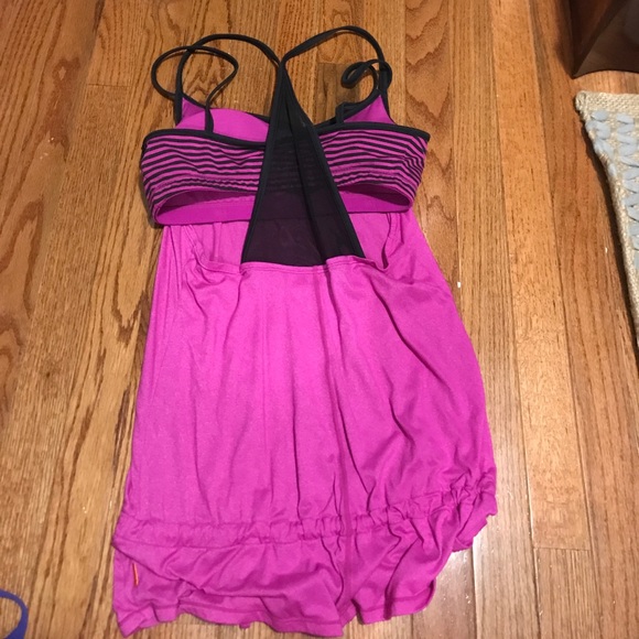 LICY TOP BUILT IN TOP medium - Picture 2 of 3