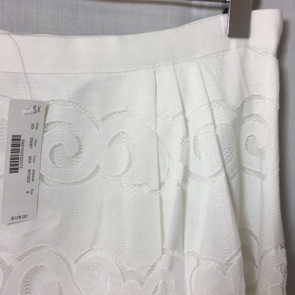 NWT J. Crew White Midi Skirt in Ornate Lace Sz 8 - Picture 4 of 8