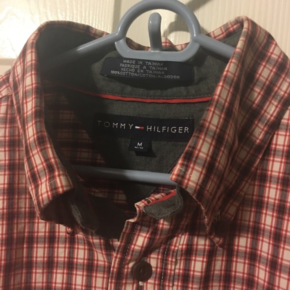 Tommy Hilfiger button-down - Picture 2 of 3