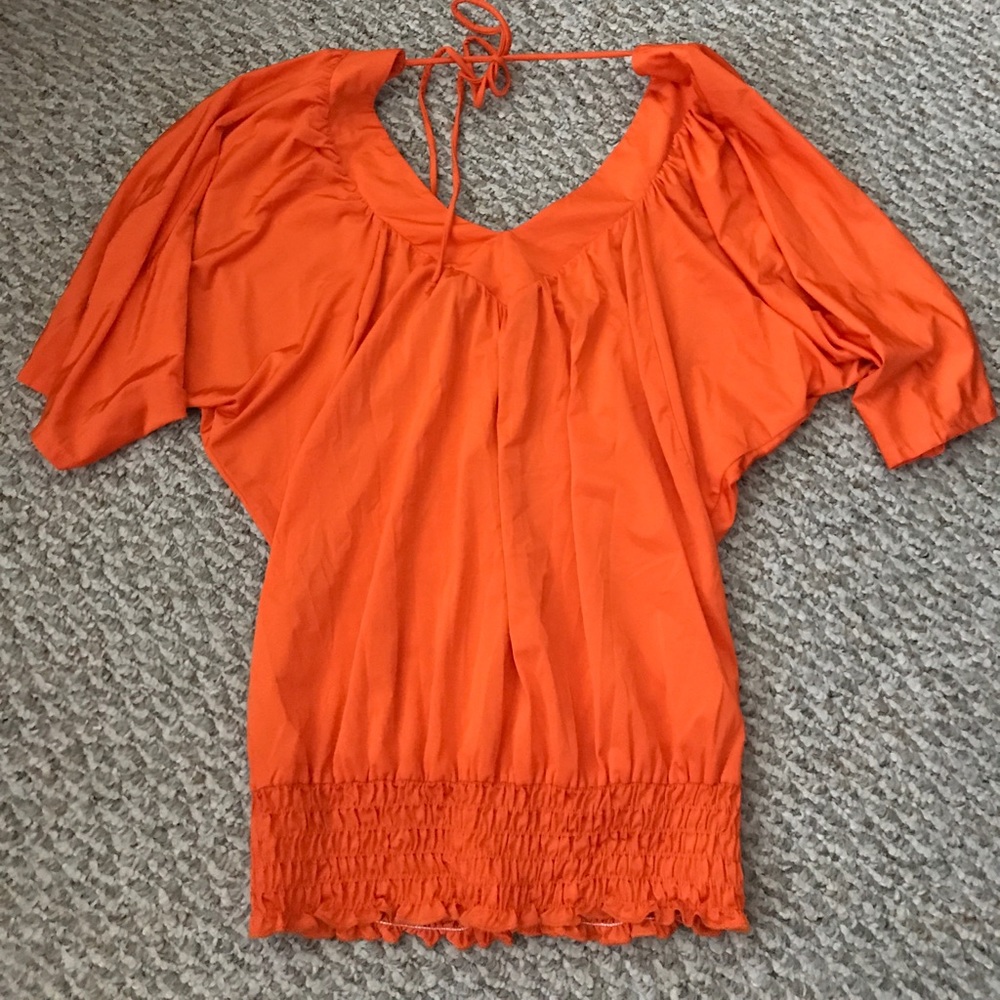 NWOT BEACH BUNNY SWIMWEAR COVER UP TOP SIZE SMALL